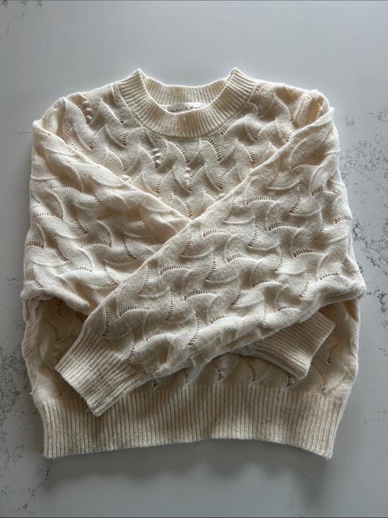 Chelsea & Theodore Sweaters - Chelsea & Theodore Cream Wave-Knit Crewneck Sweater